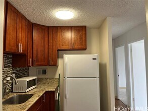 1535 Pensacola St in Honolulu, HI - Foto de edificio - Building Photo