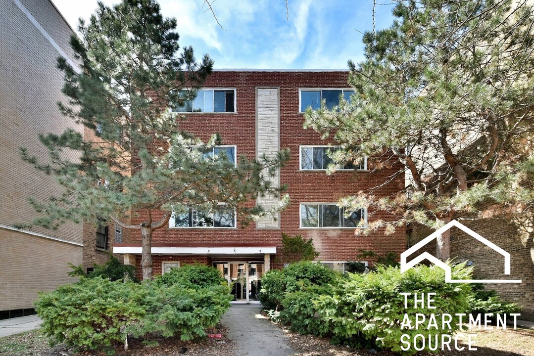830 Judson Ave, Unit 3W in Evanston, IL - Building Photo