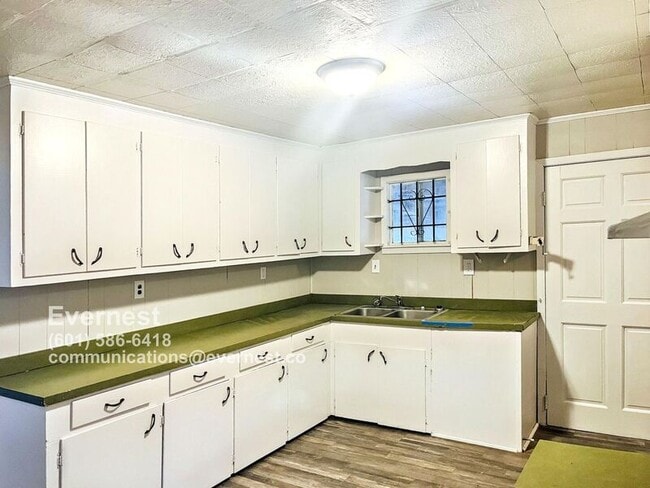 2649 Brookwood Dr in Jackson, MS - Building Photo - Building Photo