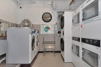 67-41 Burns St in Queens, NY - Building Photo - Building Photo
