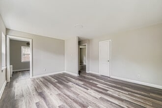 Kendale Apartments in Baltimore, MD - Foto de edificio - Building Photo