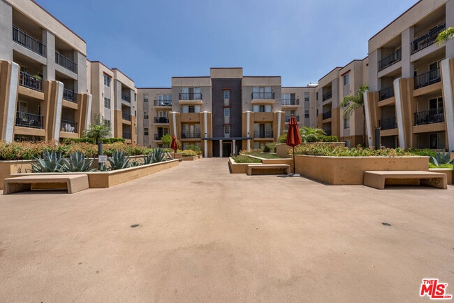 property at 360 W Ave 26