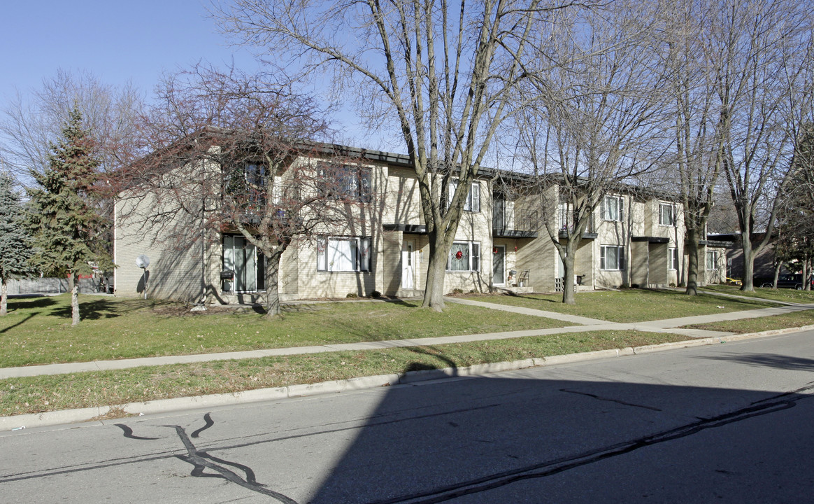 1802-1806 Lake Point Dr in Madison, WI - Foto de edificio