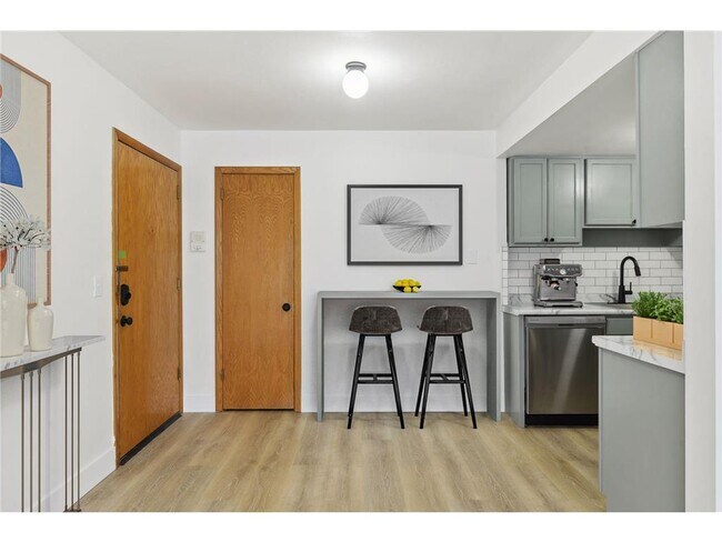 99 E 54th St in Minneapolis, MN - Building Photo - Building Photo