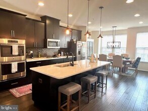 43309 John Michael Ter in Ashburn, VA - Building Photo - Building Photo