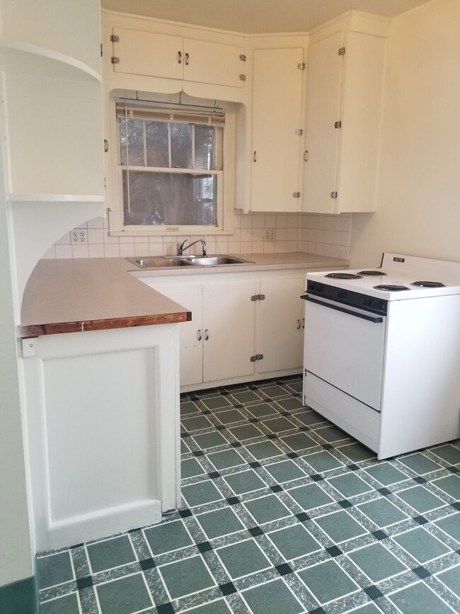 Home For Rent- 2115 9th Ave