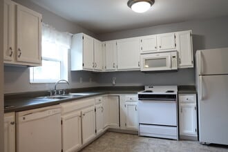 4 Nippert Dr in Rolla, MO - Building Photo - Building Photo