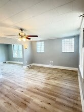 300 Arlington Ave in North Versailles, PA - Building Photo - Building Photo