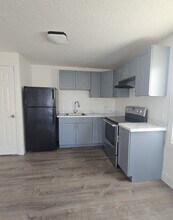 2329 Willow Pass Rd in Bay Point, CA - Foto de edificio - Building Photo