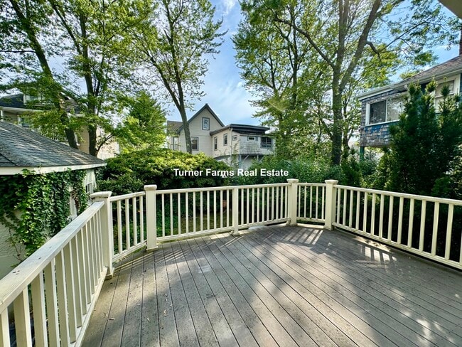 16 Chetwynd Rd, Unit 1