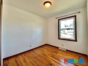 1209 Harold Dr SE in Cedar Rapids, IA - Building Photo - Building Photo