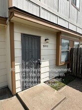 9000 E 85th Pl in Raytown, MO - Building Photo - Building Photo