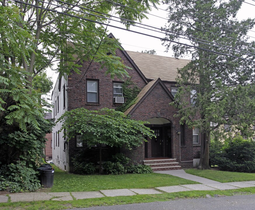 630-632 Metropolitan Ave in Staten Island, NY - Foto de edificio