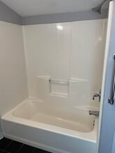 126 W Front St, Unit Apt B in Bridgeport, PA - Building Photo - Building Photo