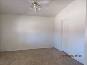 3256 N Yuma St in Kingman, AZ - Foto de edificio - Building Photo