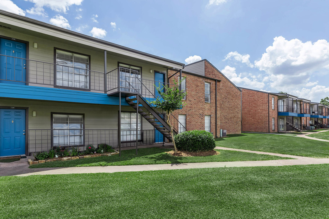 Willow Bend Apartments in Houston, TX - Foto de edificio
