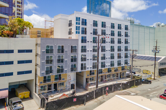 The Block Apartments in Honolulu, HI - Building Photo - Building Photo