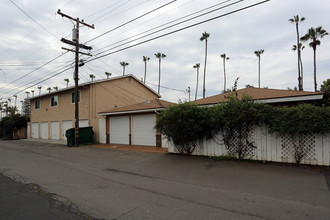 1906-1908 S Tremont St in Oceanside, CA - Building Photo - Building Photo