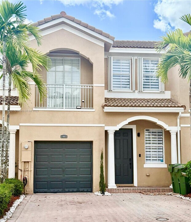 1481 SE 25th Ter in Homestead, FL - Building Photo