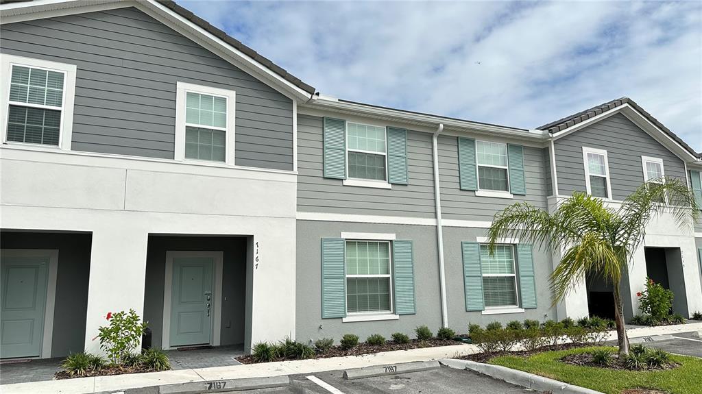 7167 Oakmoss Loop in Davenport, FL - Building Photo