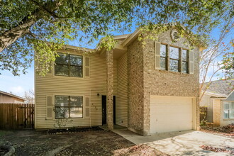 4122 Sunrise Cove Dr in San Antonio, TX - Building Photo - Building Photo