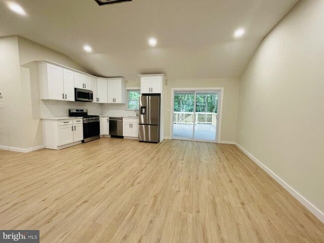 property at 114 Brewster Wy