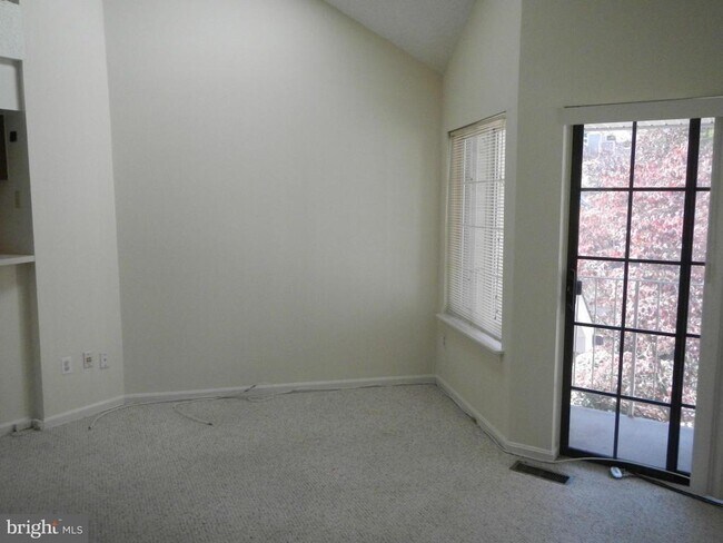 10817 Amherst Ave in Silver Spring, MD - Building Photo - Building Photo