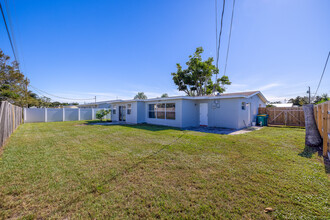 1712 Dodge Cir N in Melbourne, FL - Building Photo - Building Photo