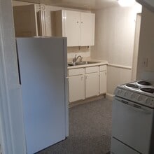 105 Somerset St, Unit 3 in Bangor, ME - Foto de edificio - Building Photo