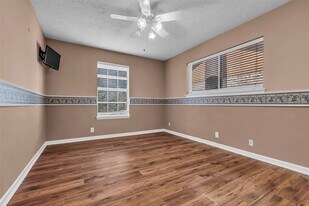 23826 Farm Hill Dr in Spring, TX - Building Photo