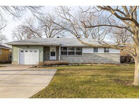 6418 37th Ave N in Minneapolis, MN - Building Photo