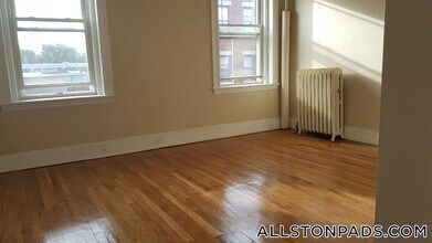 1197 Commonwealth Ave in Boston, MA - Building Photo - Building Photo