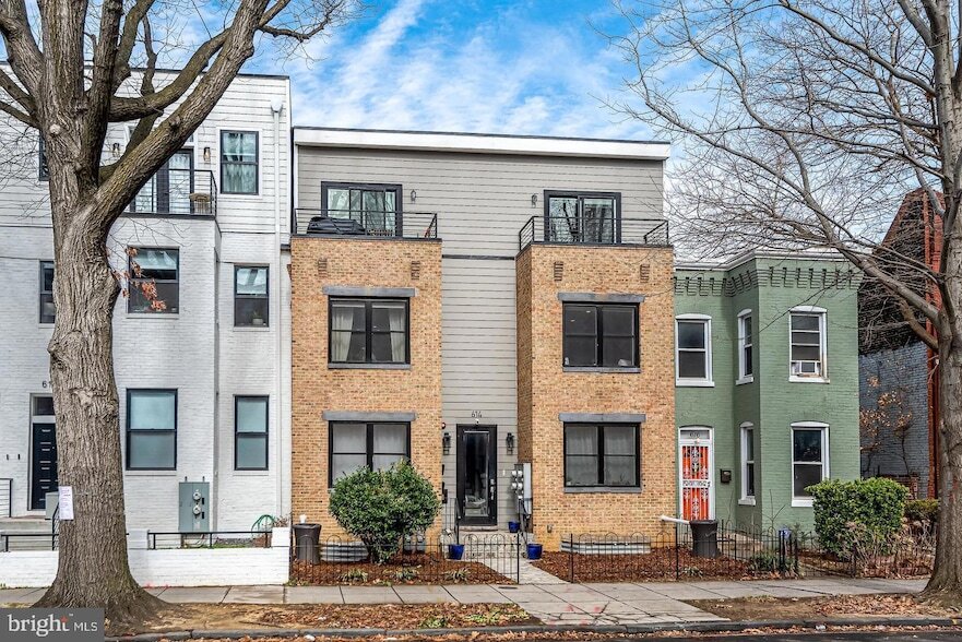 614 I St NE, Unit 00004 in Washington, DC - Building Photo
