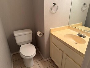 6504 J Gregg Cove in Austin, TX - Building Photo - Building Photo