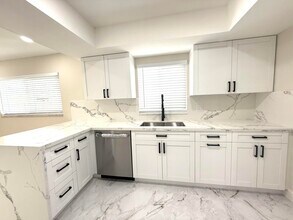 9004 SW 6th St in Boca Raton, FL - Building Photo - Building Photo