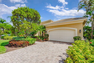 114 Tranquilla Dr in Palm Beach Gardens, FL - Building Photo - Building Photo