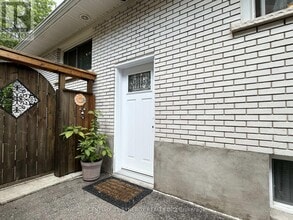 1236-1236 Clyde Ave. in Ottawa, ON - Building Photo - Building Photo