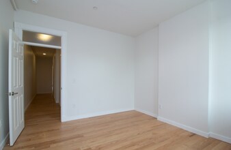 2527 St Paul St in Baltimore, MD - Building Photo - Building Photo