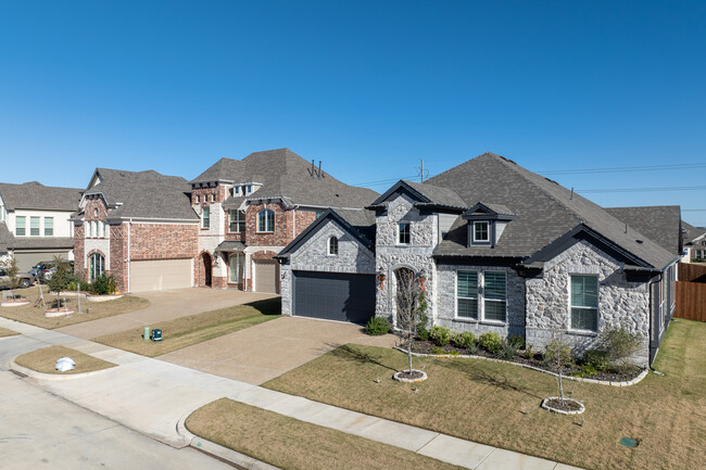 Lake Ridge Commons in Grand Prairie, TX - Building Photo - Primary Photo