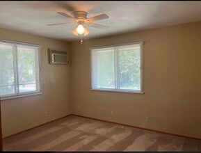 1500 Jersey St, Unit D in Alton, IL - Foto de edificio - Building Photo