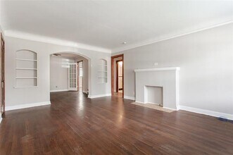 5918 La Vista Dr in Dallas, TX - Building Photo - Building Photo