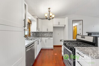 5619 E Croyden St in Wichita, KS - Building Photo - Building Photo