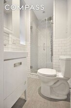 175 E 105th St in New York, NY - Building Photo - Building Photo