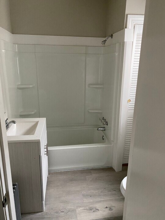 129 Sandringham Ave, Unit 1 in Providence, RI - Building Photo