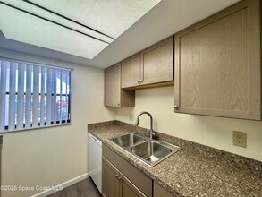 2673 Golf Lake Cir in Melbourne, FL - Building Photo - Building Photo