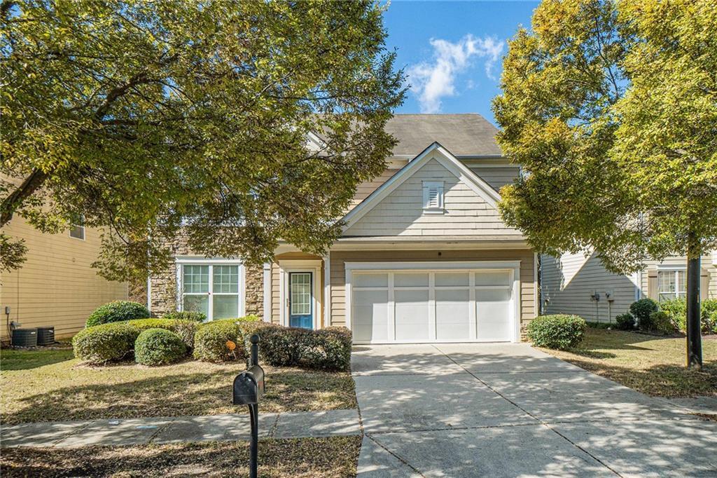 3755 Uppark Dr in Atlanta, GA - Building Photo