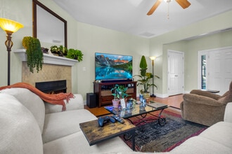 112 Wild Oak Dr in Newport, NC - Building Photo - Building Photo