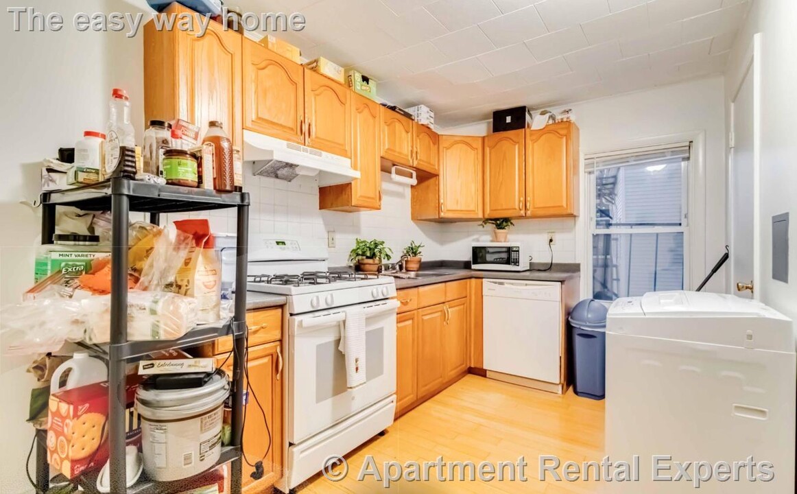 291 Elm St, Unit 2 in Cambridge, MA - Building Photo