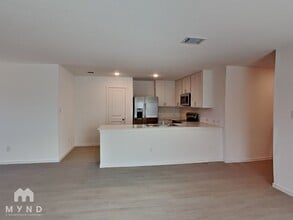 340 Pacific Waters in Seguin, TX - Foto de edificio - Building Photo