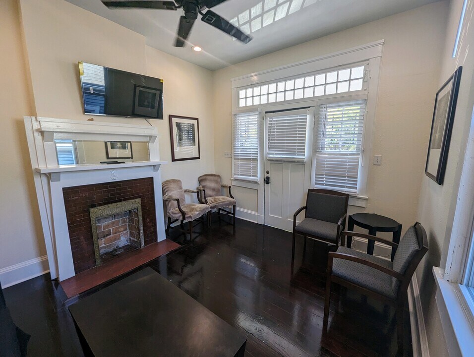 2319 Short St in New Orleans, LA - Building Photo